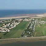 Luxussátor Zecamping 4 Familial Piscine Couverte Restaurant Et Aire De Jeux