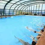 Zecamping 4 Familial Piscine Couverte Restaurant Et Aire De Jeux 4* La Faute-sur-Mer