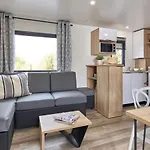 Zecamping 4 Familial Piscine Couverte Restaurant Et Aire De Jeux 4* La Faute-sur-Mer