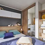 Zecamping 4 Familial Piscine Couverte Restaurant Et Aire De Jeux Luxussátor 4*