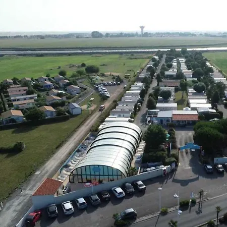 Campsite 4 Etoiles - Piscine - Eeebgi