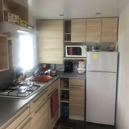 4 Etoiles - Piscine - Eeebgi