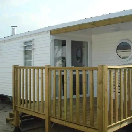 Campsite 4 Etoiles - Piscine - Eeebgi La Faute-sur-Mer