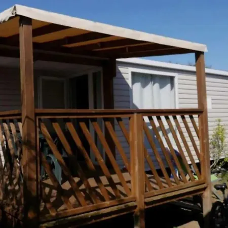 Campsite 4 Etoiles - Piscine - Eeebgi