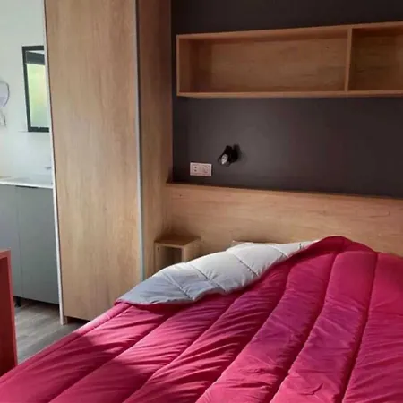 Campsite 4 Etoiles - Piscine - Eeebgi