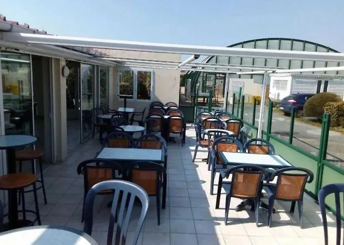 4 Etoiles - Piscine - Eeebgi *