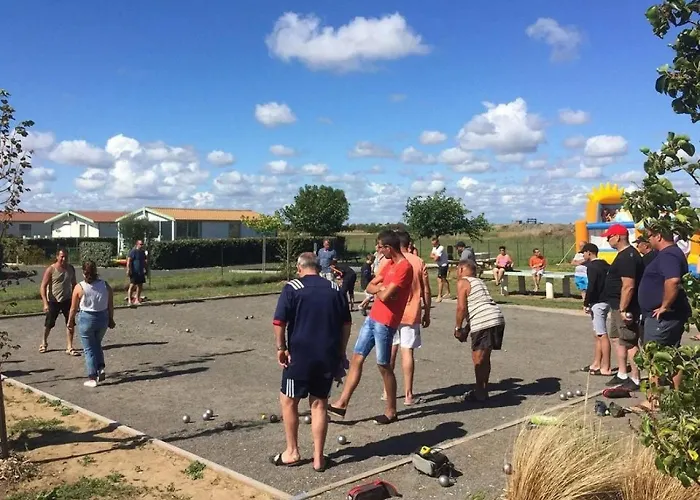 4 Etoiles - Piscine - Eeebgi 营地