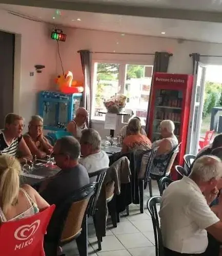 Zecamping 4 Familial Piscine Couverte Restaurant Et Aire De Jeux Luxe tent